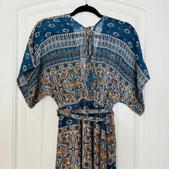 Vici Boho Wrap Dress Size Medium - Picture 4 of 6